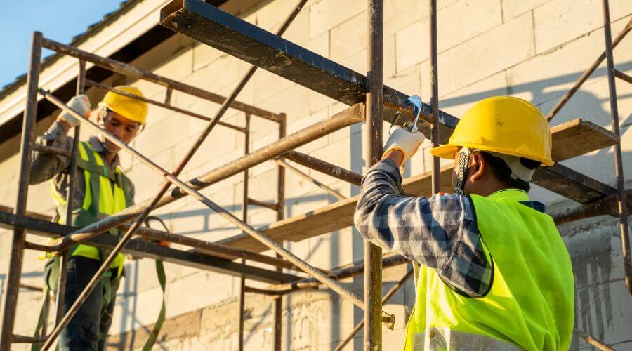 Expert Emergency Roof Repairs services in Alexander City, AL